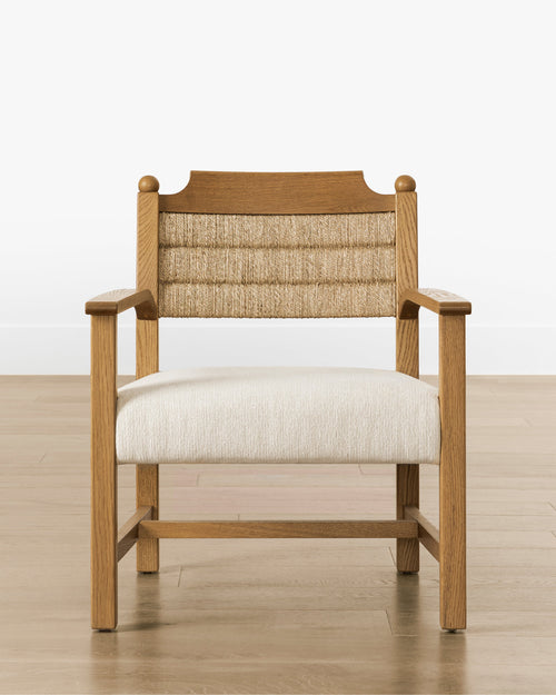 Fauteuil de salon bohème en chêne et jonc de mer avec mélange de coton et lin haute performance pour le salon