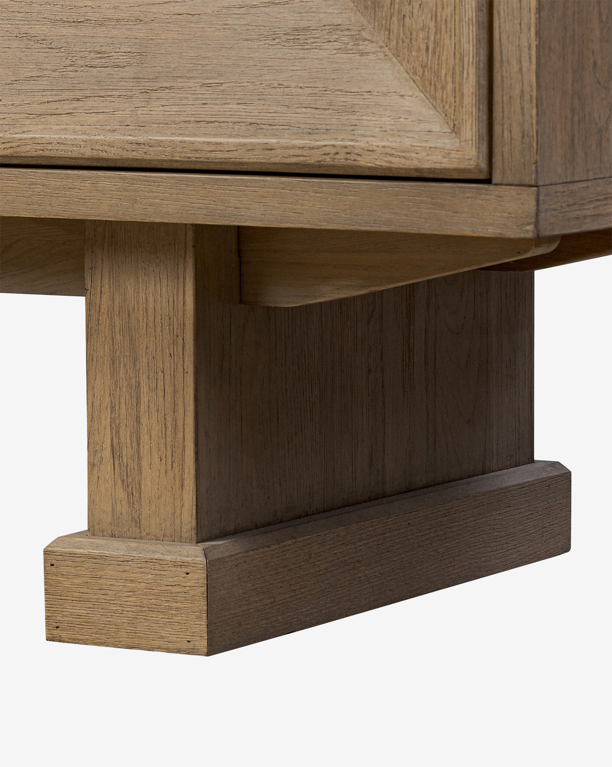 Buffet moderne en chêne avec grain naturel et rangement pour salon