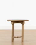 Table d'appoint moderne en bois au design audacieux pour le salon