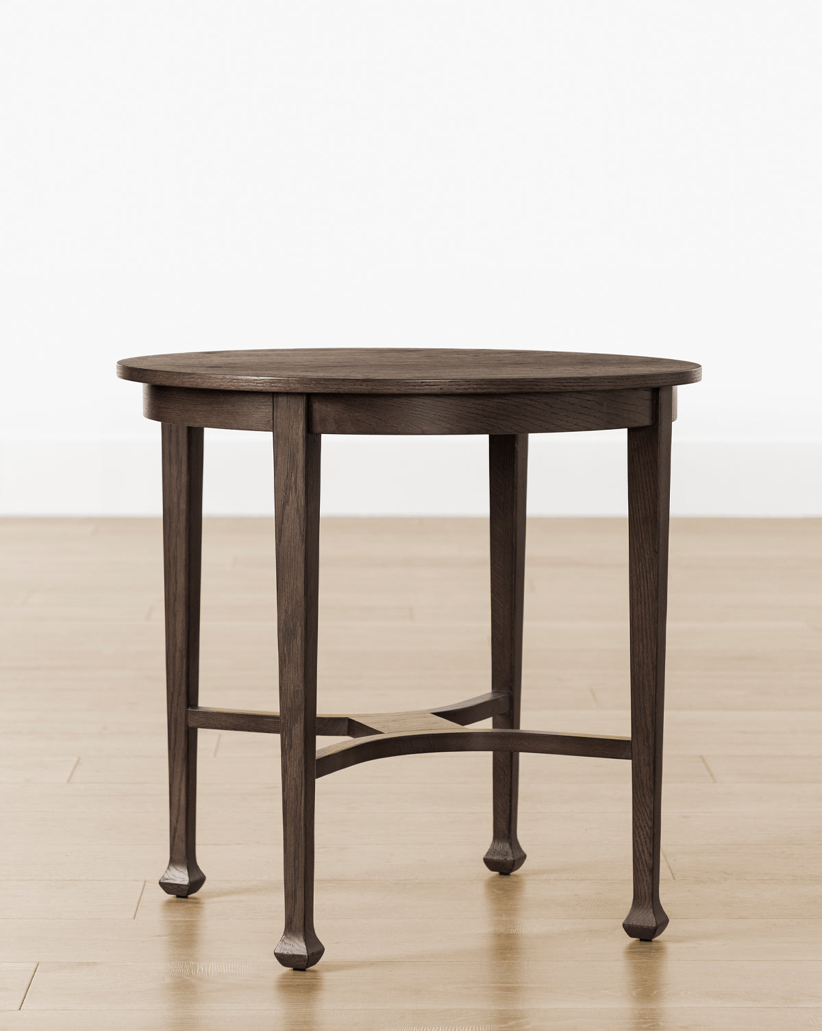 Guéridon moderne en bois au design polyvalent pour le salon