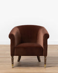 Fauteuil de salon rembourré traditionnel avec éléments incurvés pour le salon