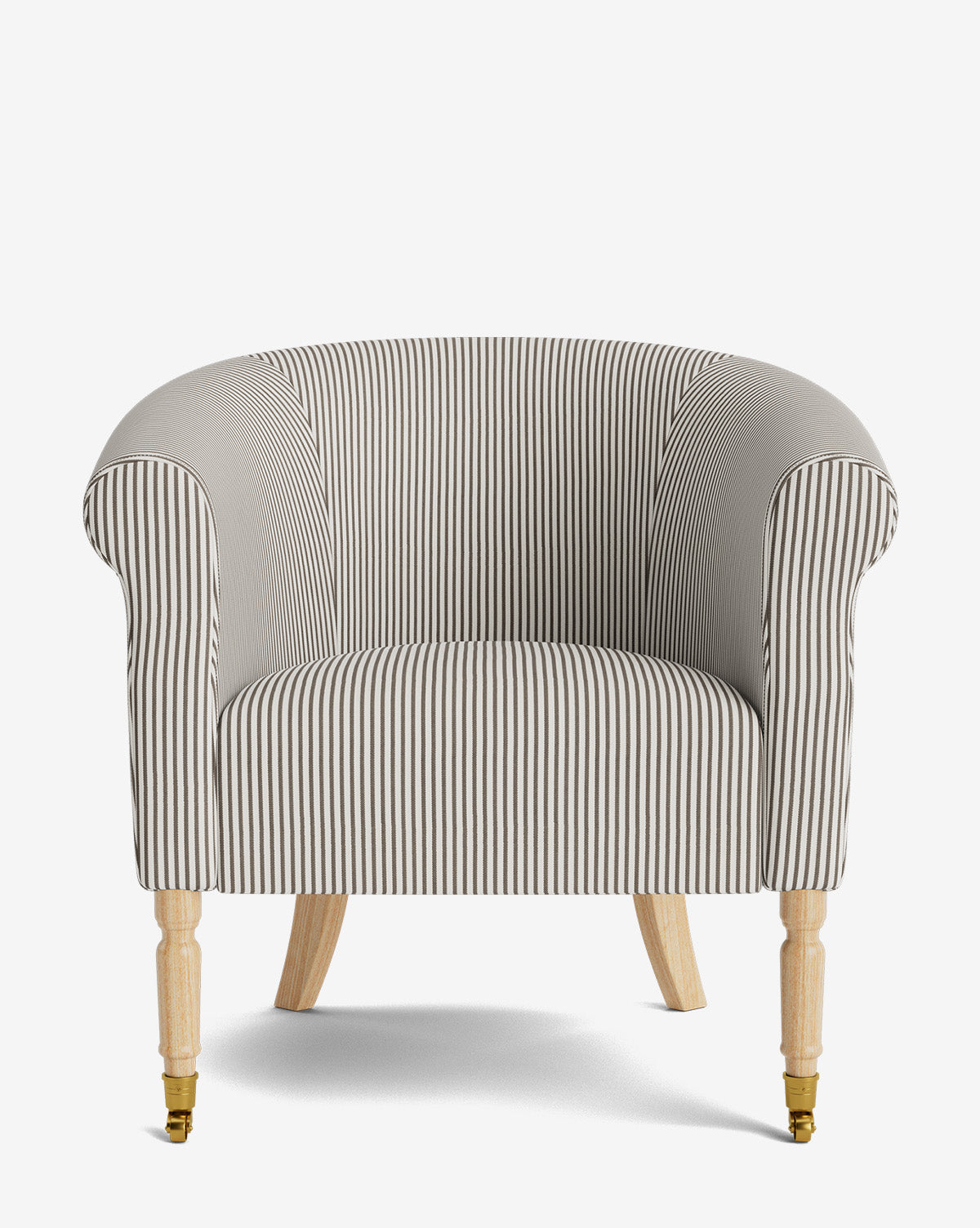 Fauteuil de salon capitonné traditionnel avec éléments incurvés et tissu de créateur pour le salon