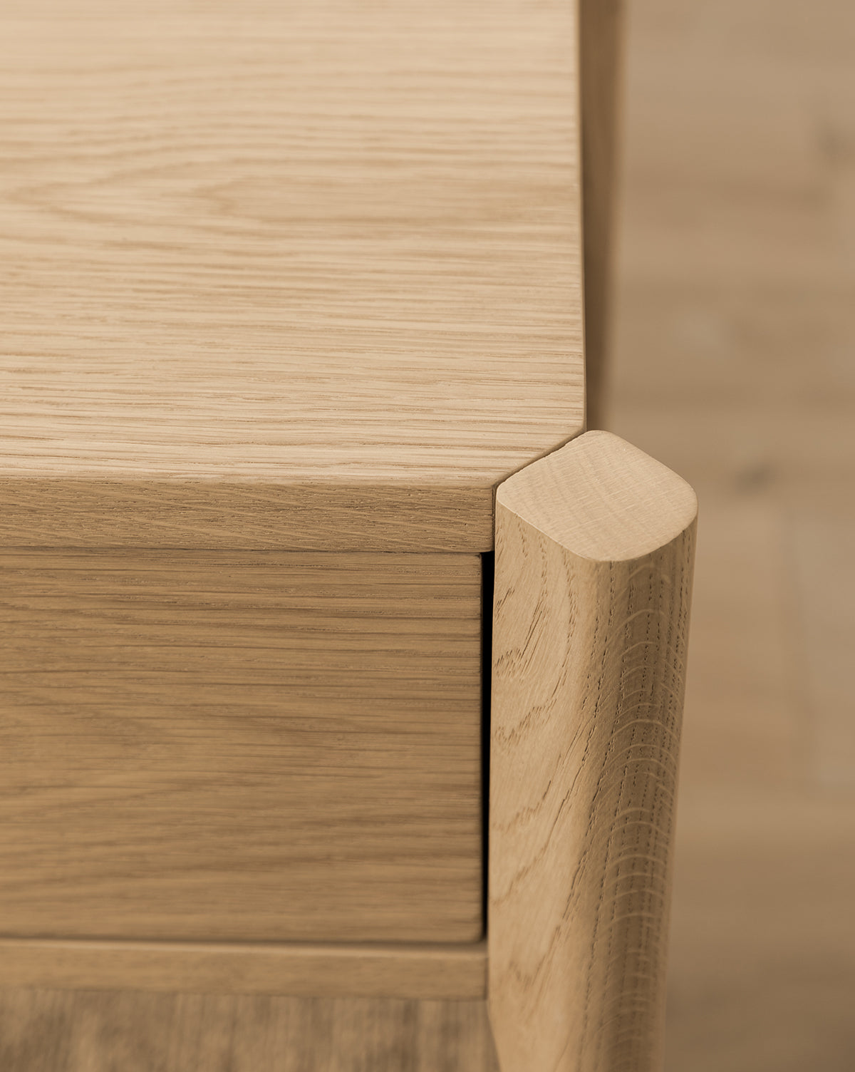 Console moderne en bois avec 2 tiroirs de rangement pour le salon