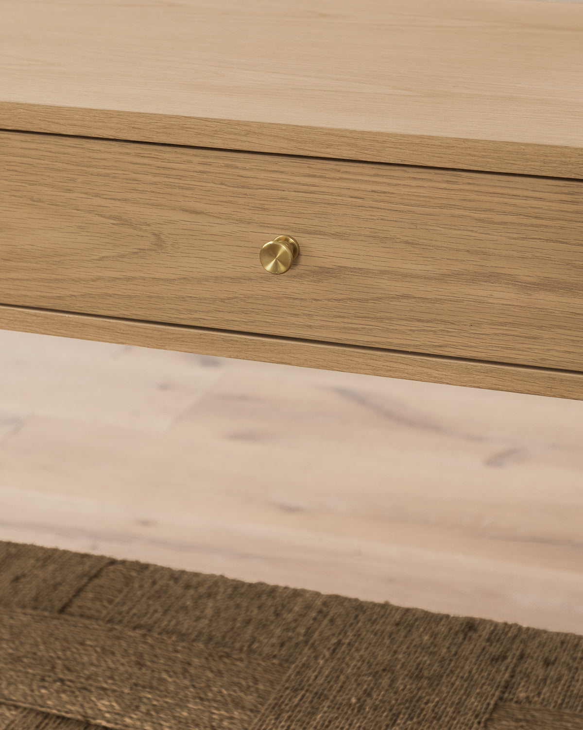 Console moderne en chêne blanc au fini naturel pour le salon