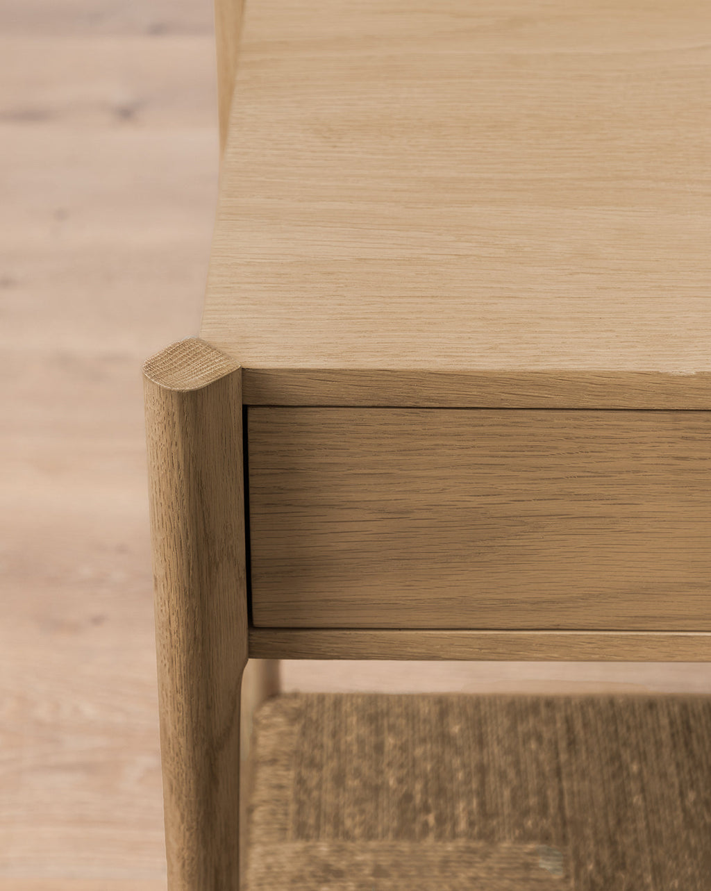 Console moderne en chêne blanc au fini naturel pour le salon