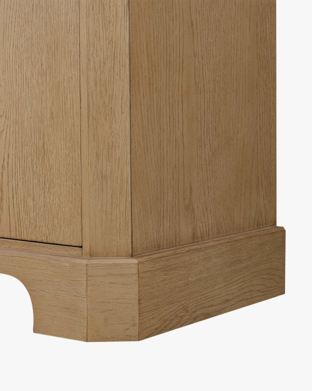 Buffet en bois traditionnel au design classique avec rangement pour salon