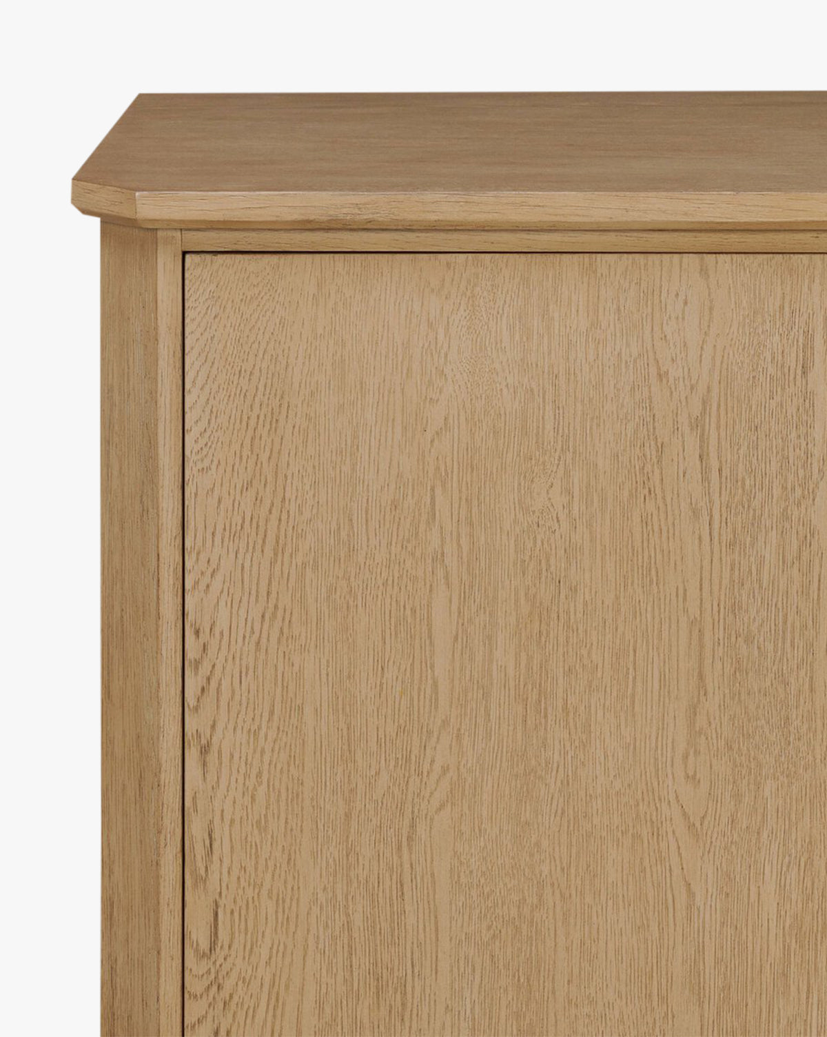 Buffet en bois traditionnel au design classique avec rangement pour salon