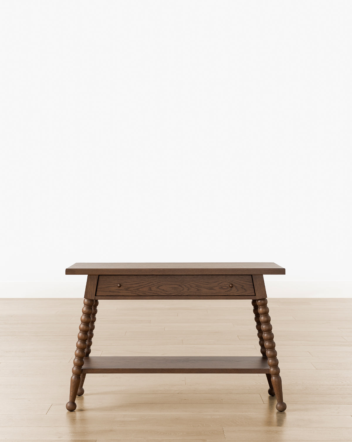 Console de salon traditionnelle en noyer et chêne avec design classique