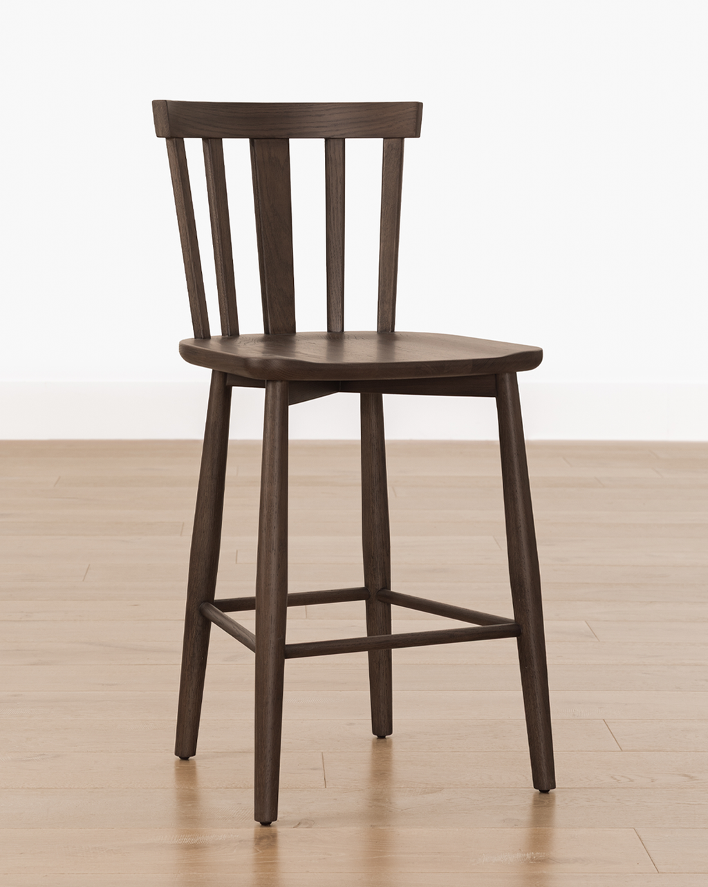 Tabouret de bar classique en bois massif avec dossier incurvé et repose-pieds pour salle à manger