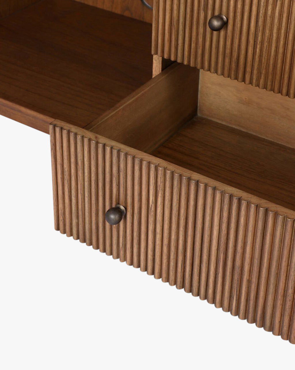 Console moderne en bois au design épuré pour le salon