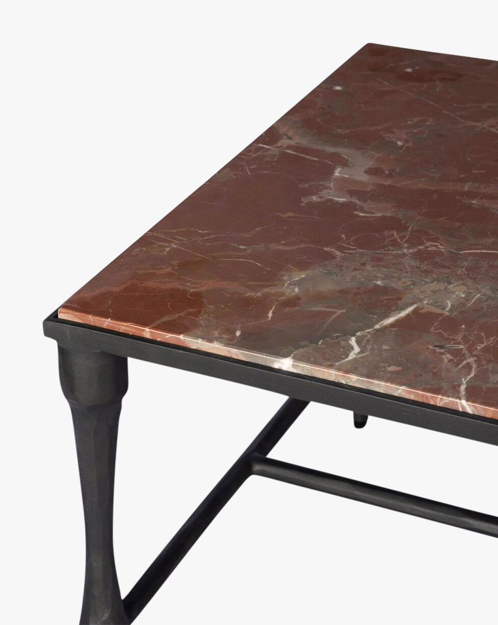 Table basse moderne en marbre et bois massif, finition fumée et détails en fer pour salon