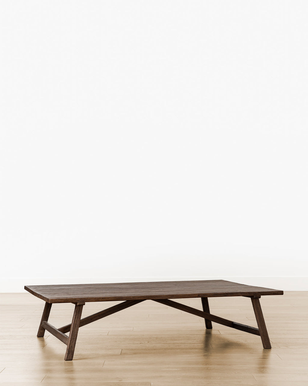 Table basse rustique en orme recyclé avec assemblage à queue d'aronde de style champêtre pour salon