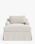 Chaise longue tapissée traditionnelle avec accoudoir arrondi de style anglais et roulettes en laiton pour salon