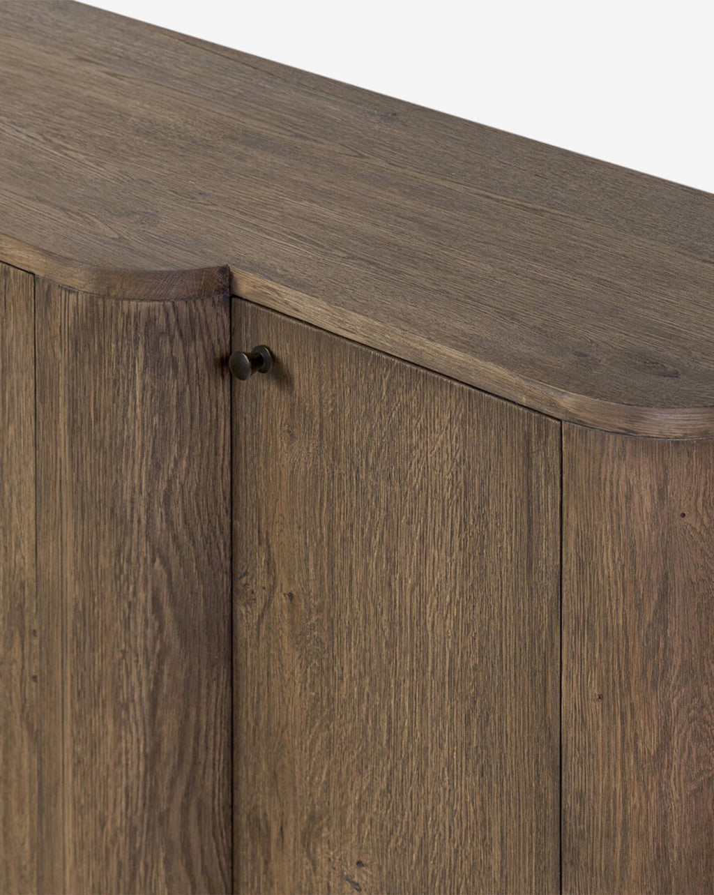 Buffet bas moderne en bois au design épuré et rangements pour le salon