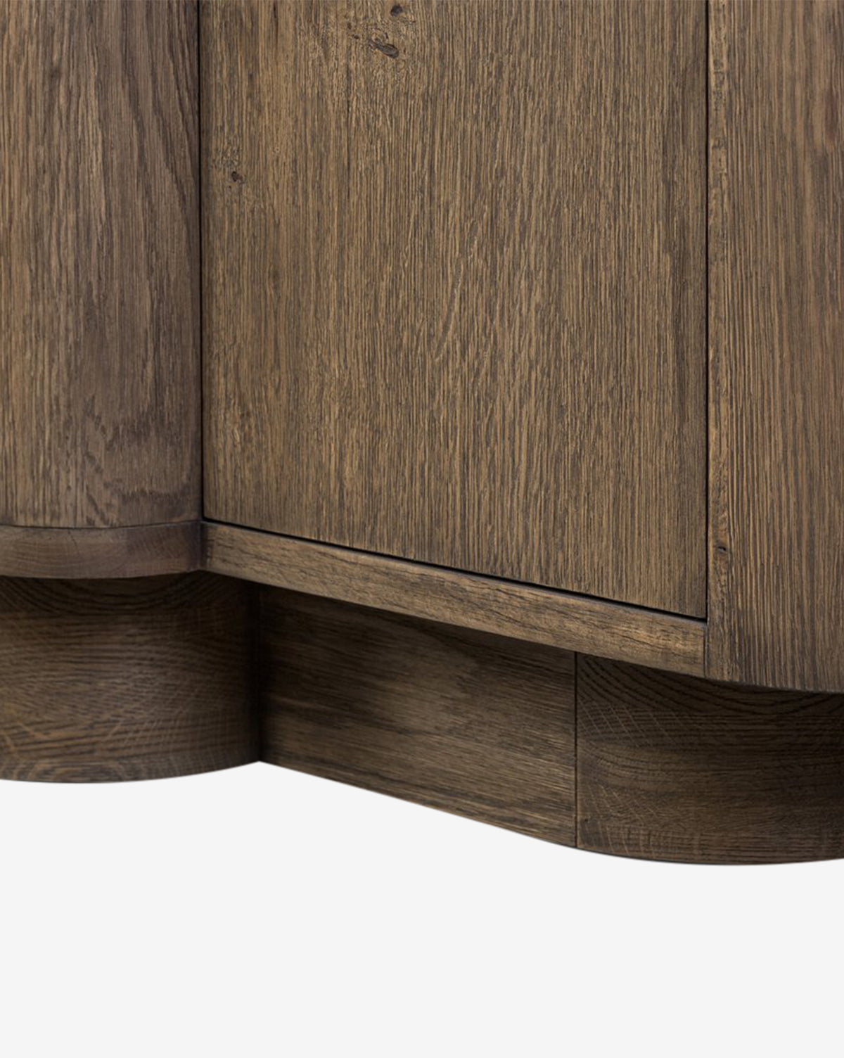 Buffet bas moderne en bois au design épuré et rangements pour le salon