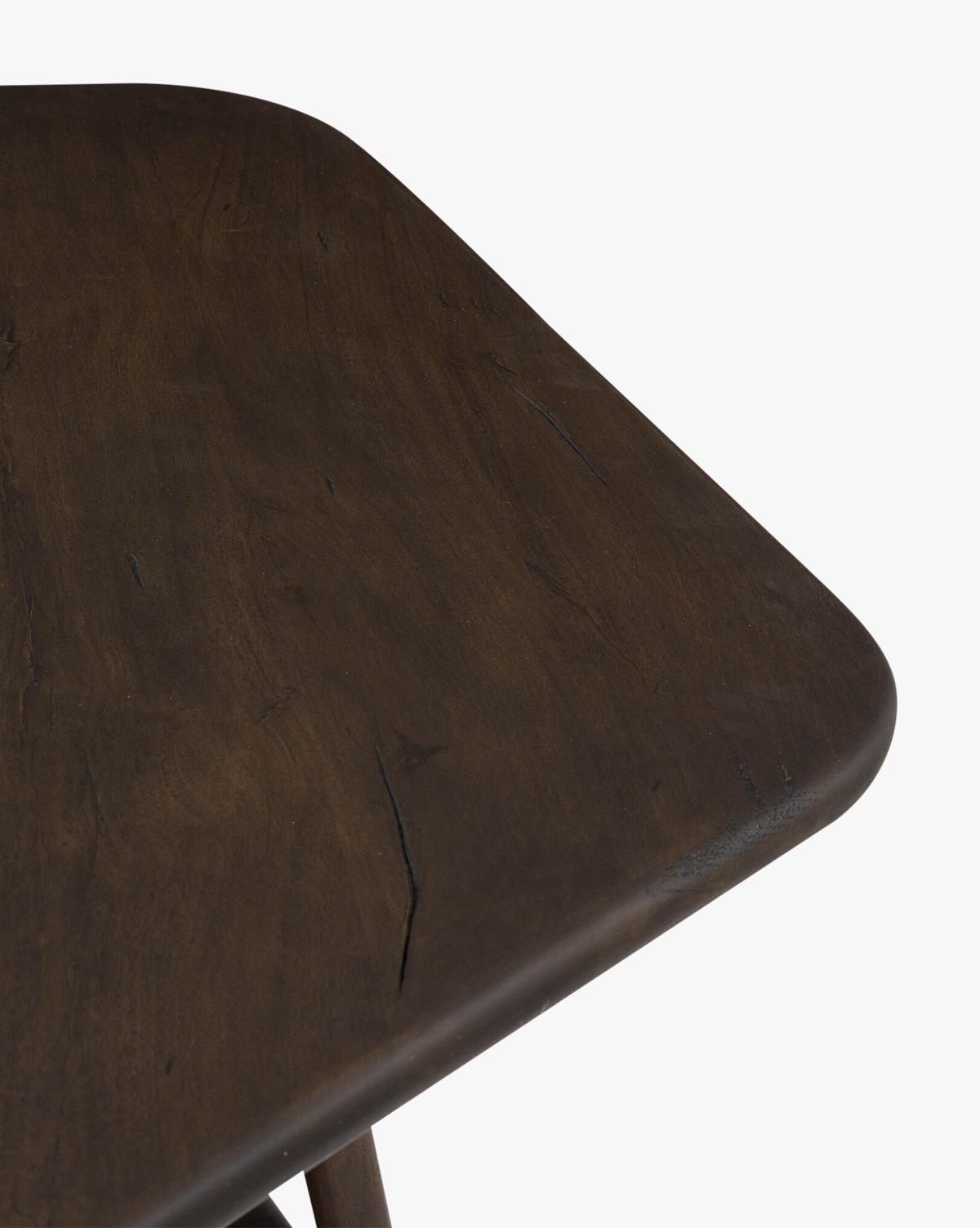 Table d'appoint moderne en bois au design classique pour salon
