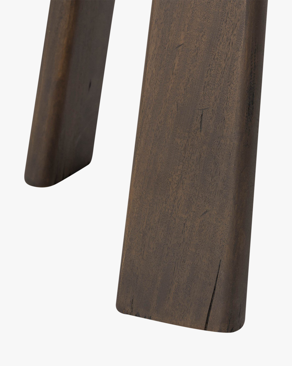 Table d'appoint moderne en bois au design classique pour salon