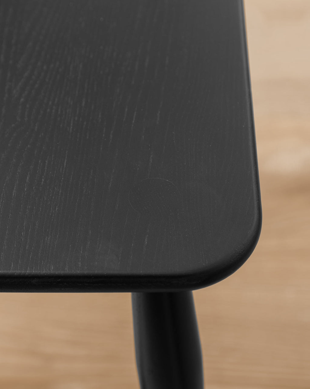Tabouret de comptoir de ferme en chêne massif avec dossier à fuseaux pour salle à manger