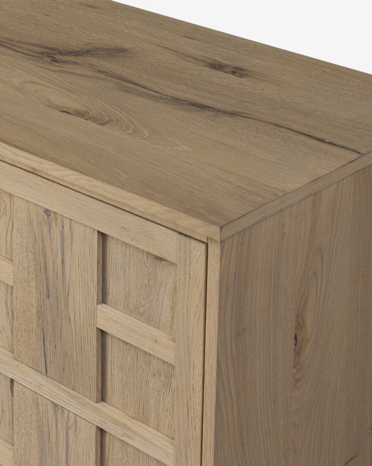 Buffet en bois moderne avec design élégant et rangement pour salon