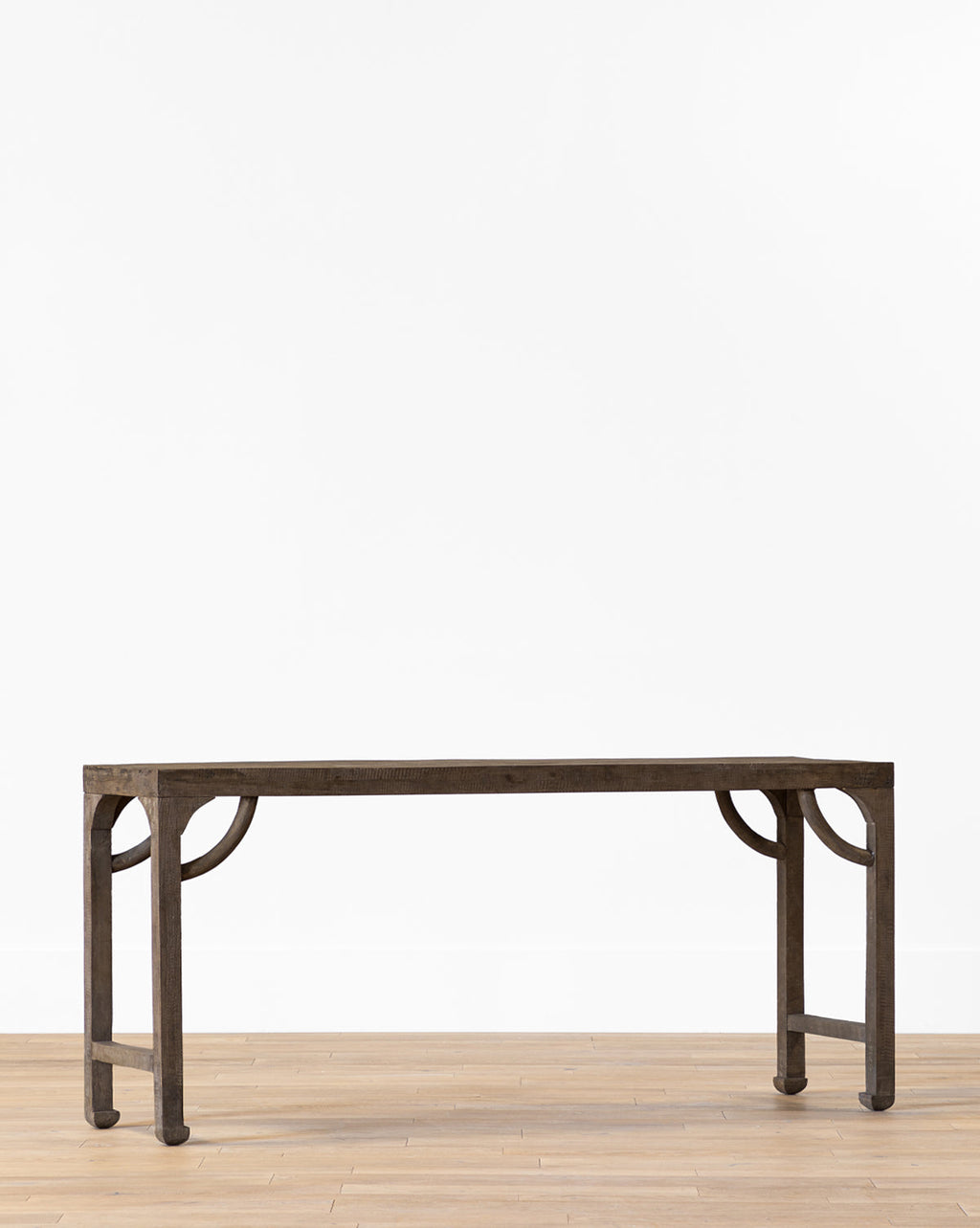 Console moderne en bois à forme architecturale pour salon